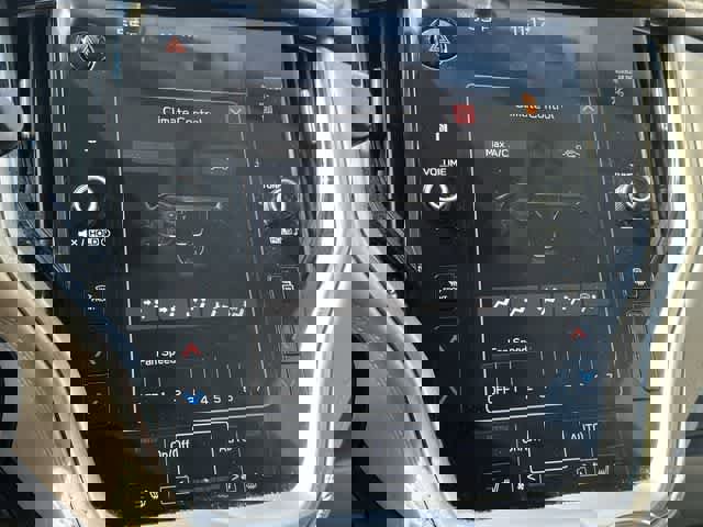 Certified 2022 Subaru Outback Premium image 13