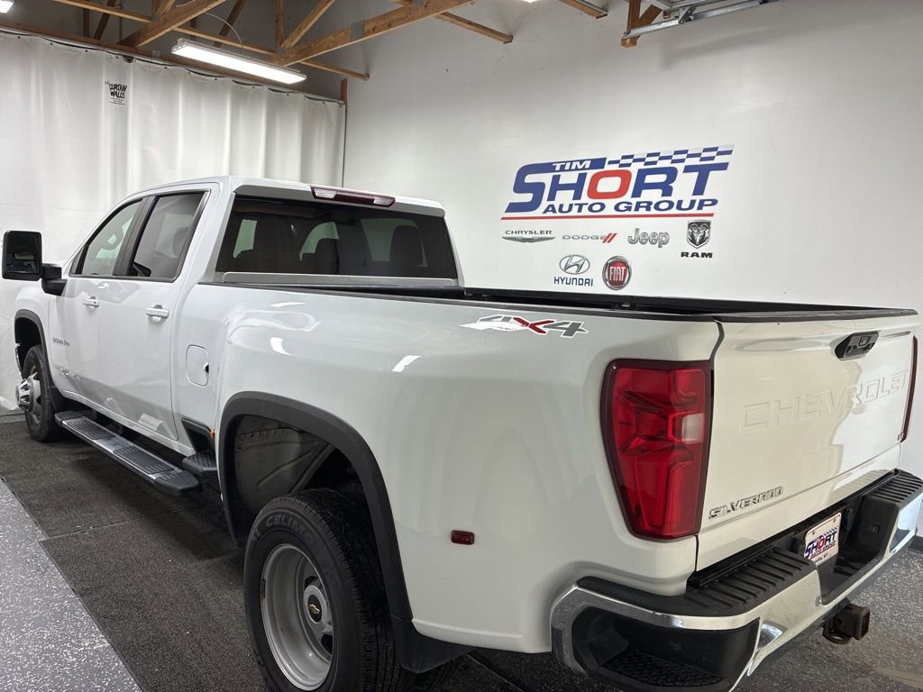 Used 2023 Chevrolet Silverado 3500 LT image 7