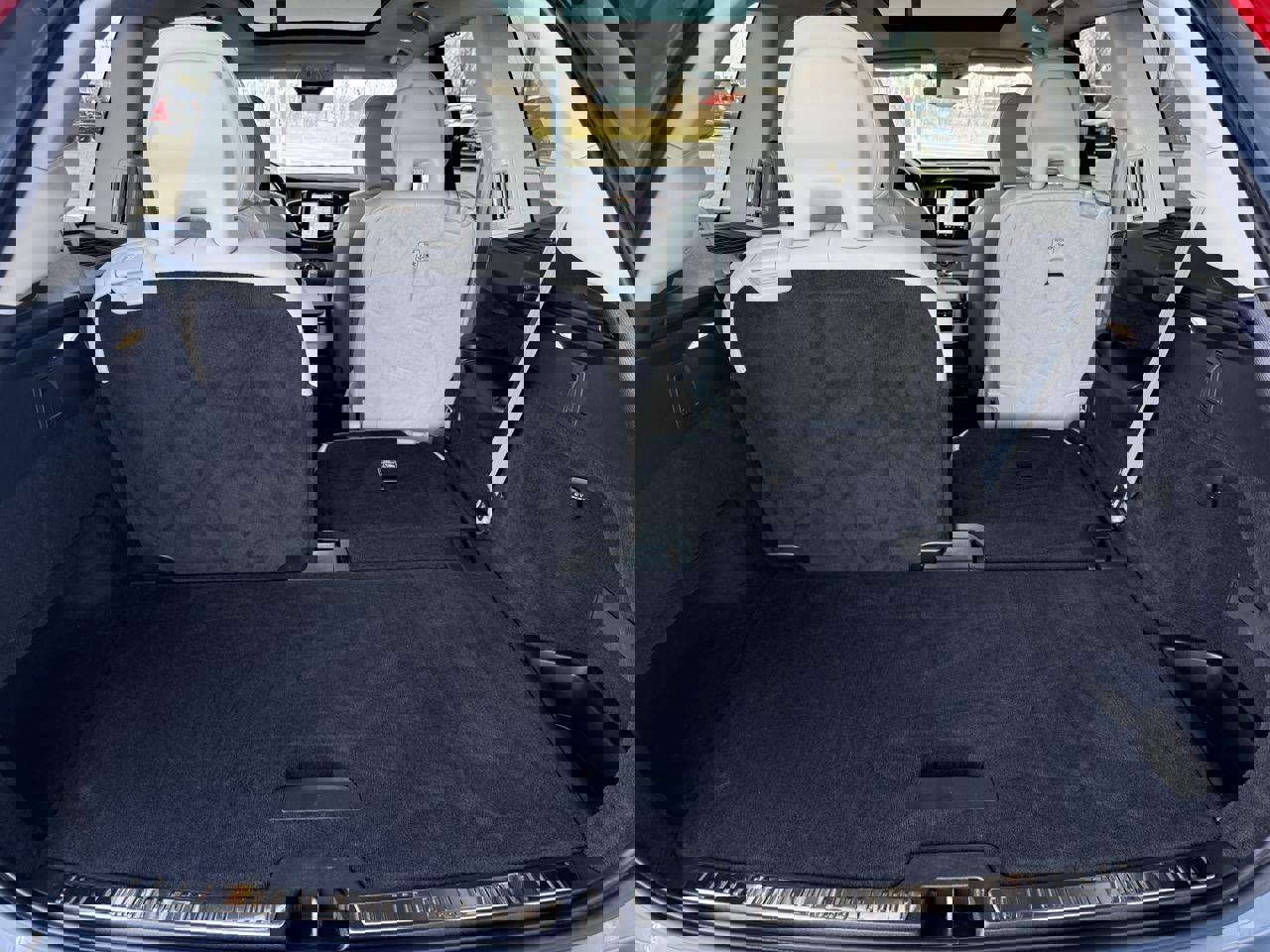 Used 2023 Volvo XC90 T8 Ultimate image 51