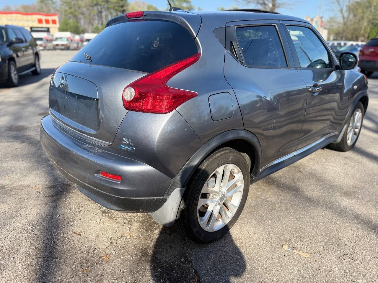 Used 2012 Nissan Juke SL w/ Chrome Pkg image 5