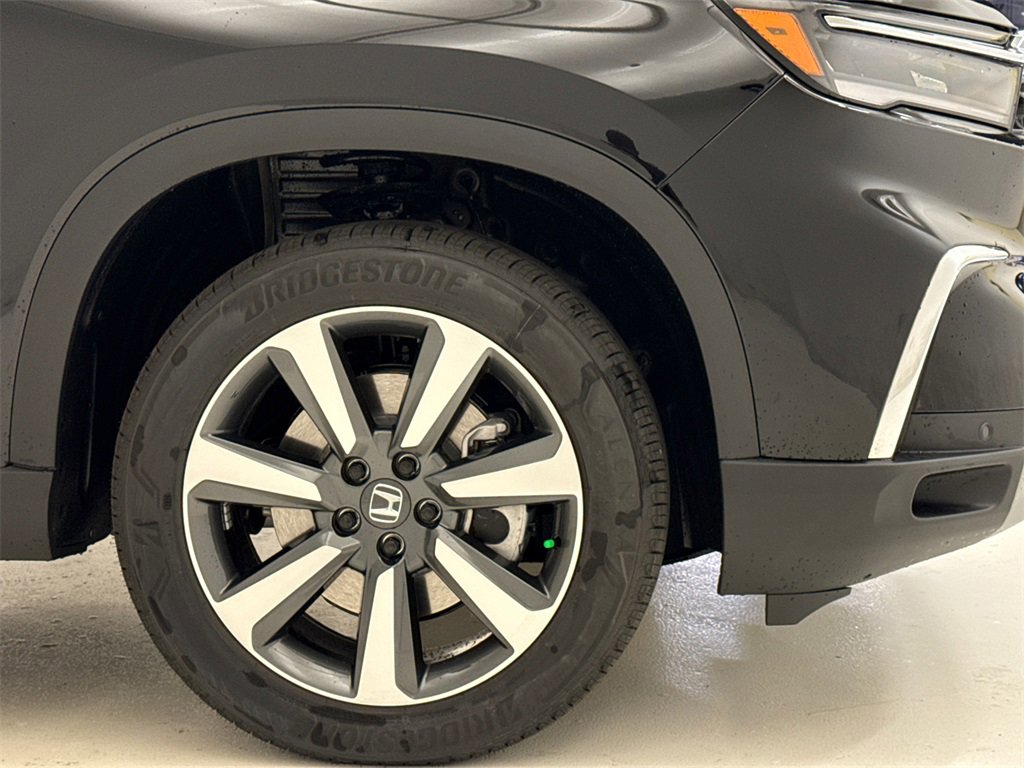 New 2025 Honda Pilot Elite image 6