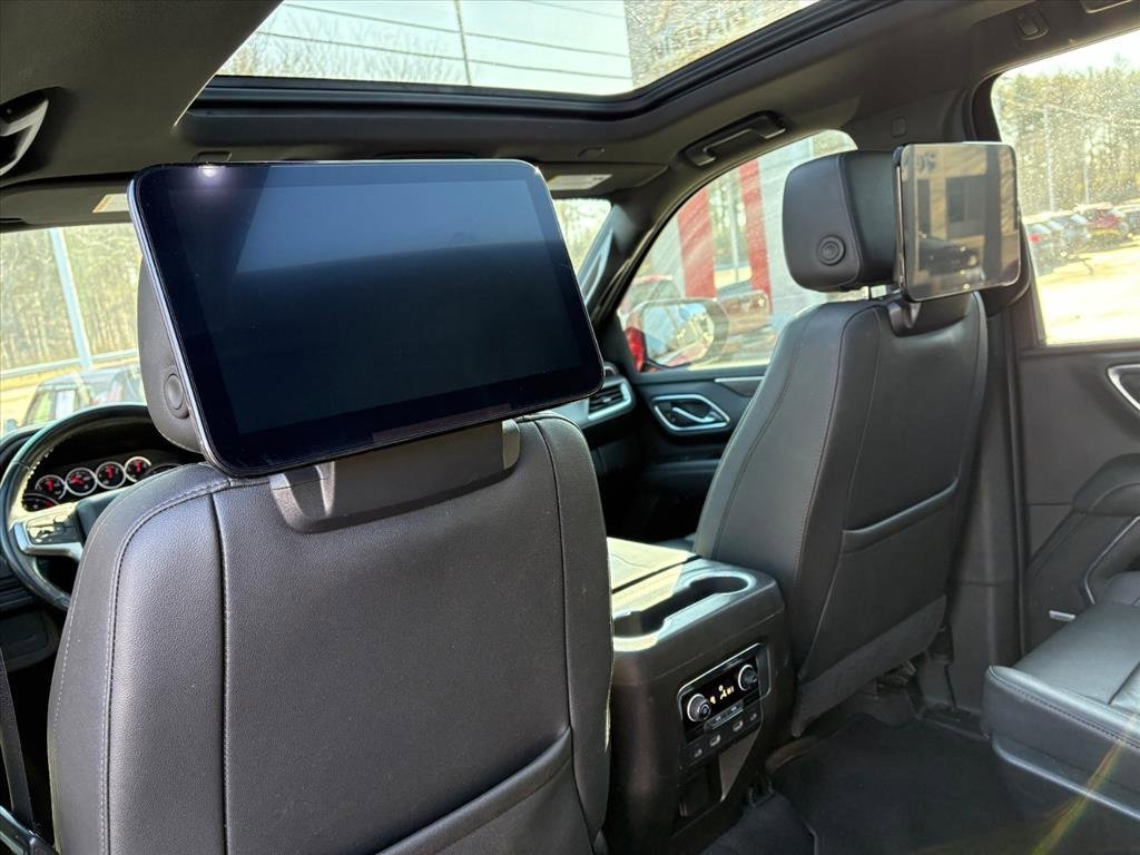 Used 2021 Chevrolet Suburban LT w/ Rear Media and Nav Package image 20