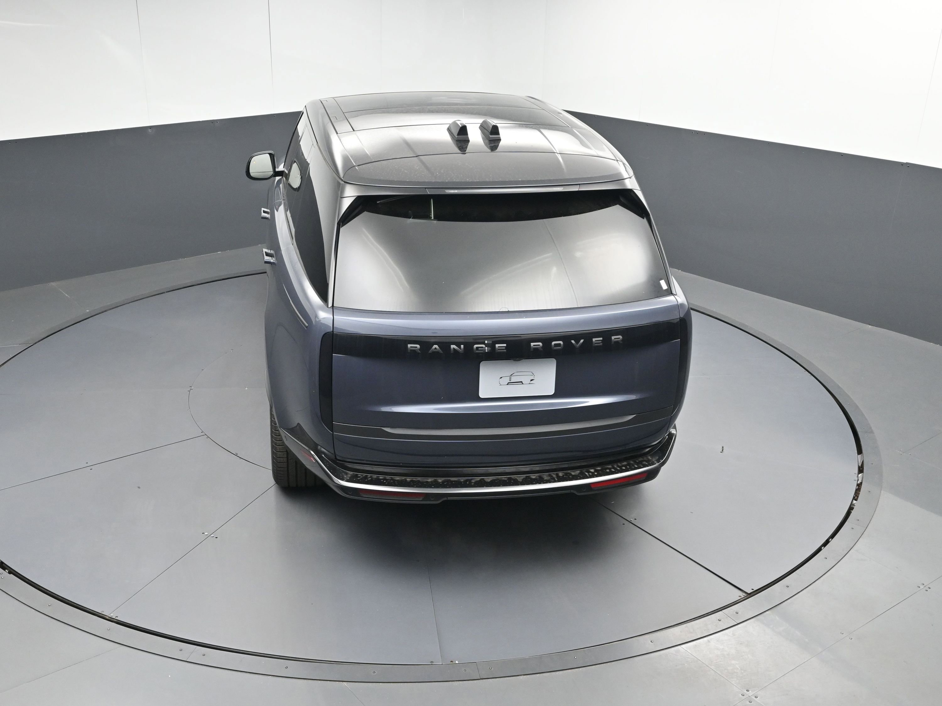 New 2025 Land Rover Range Rover SE image 32