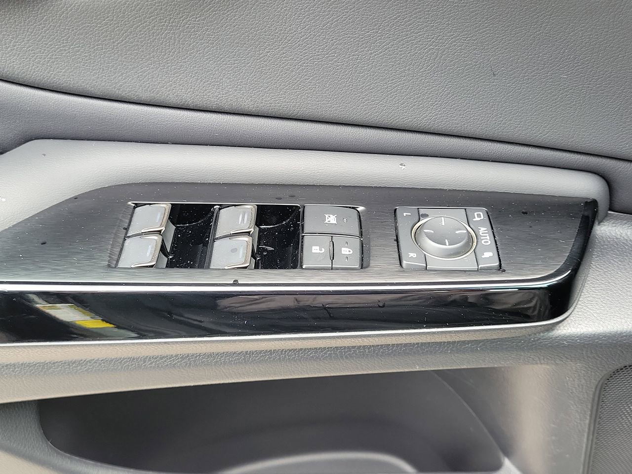 Used 2022 Lexus ES 350 w/ Premium Package FWD image 29