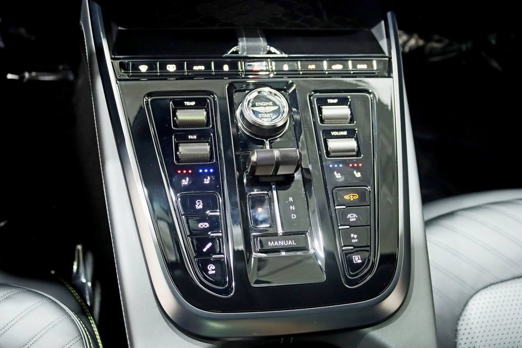 Used 2025 Aston Martin DBX 707 AWD/4WD image 36