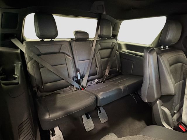 Used 2025 Lincoln Navigator Reserve w/ Jet Appearance Package image 22