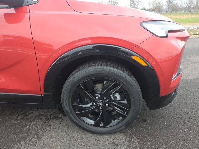 Used 2024 Buick Encore GX Sport Touring AWD/4WD image 4