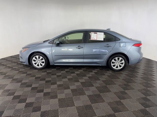 Used 2022 Toyota Corolla LE image 10