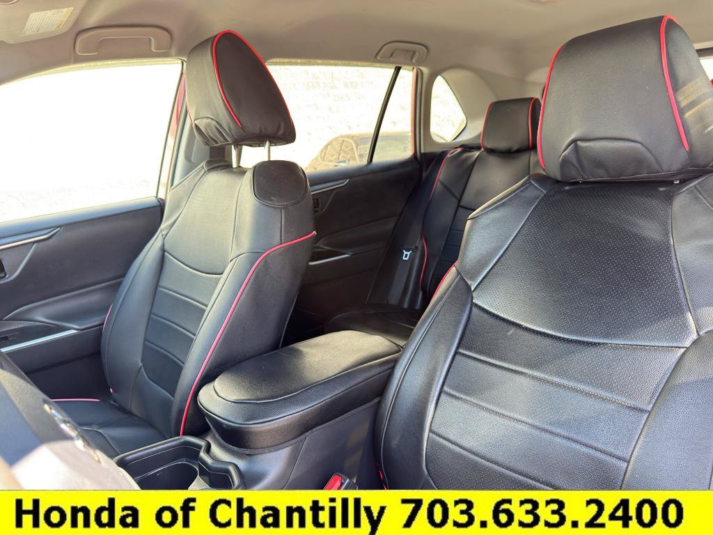 Used 2021 Toyota RAV4 LE AWD/4WD image 23