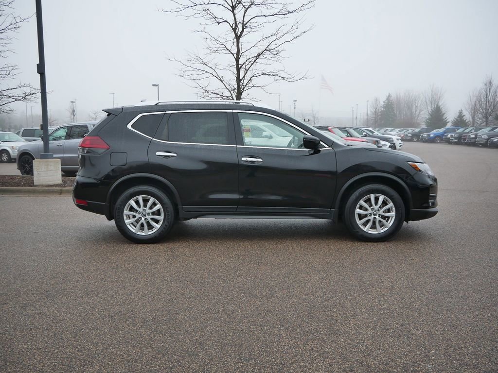 Used 2020 Nissan Rogue SV image 42