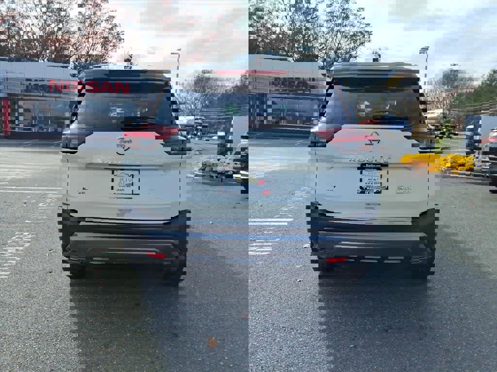 Certified 2023 Nissan Rogue SL w/ SL Premium Package image 6
