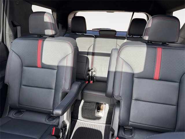 Used 2024 Chevrolet Traverse RS image 13