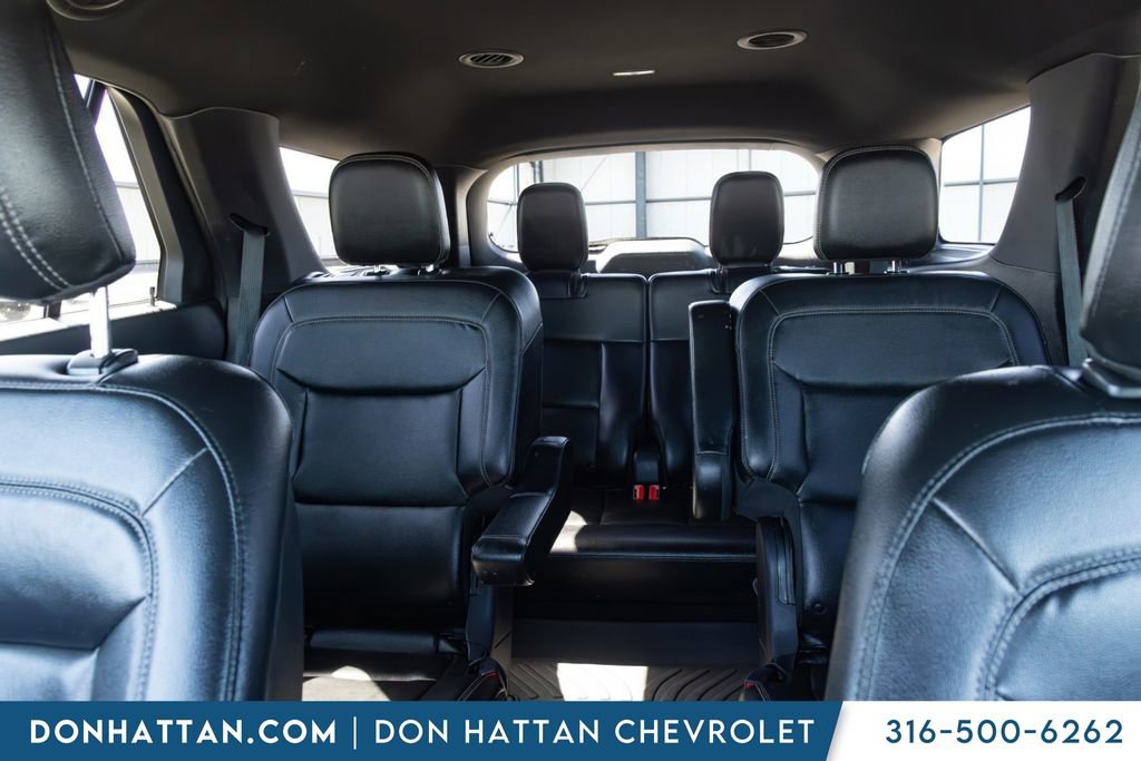 Used 2020 Ford Explorer XLT w/ Equipment Group 202A RWD image 15