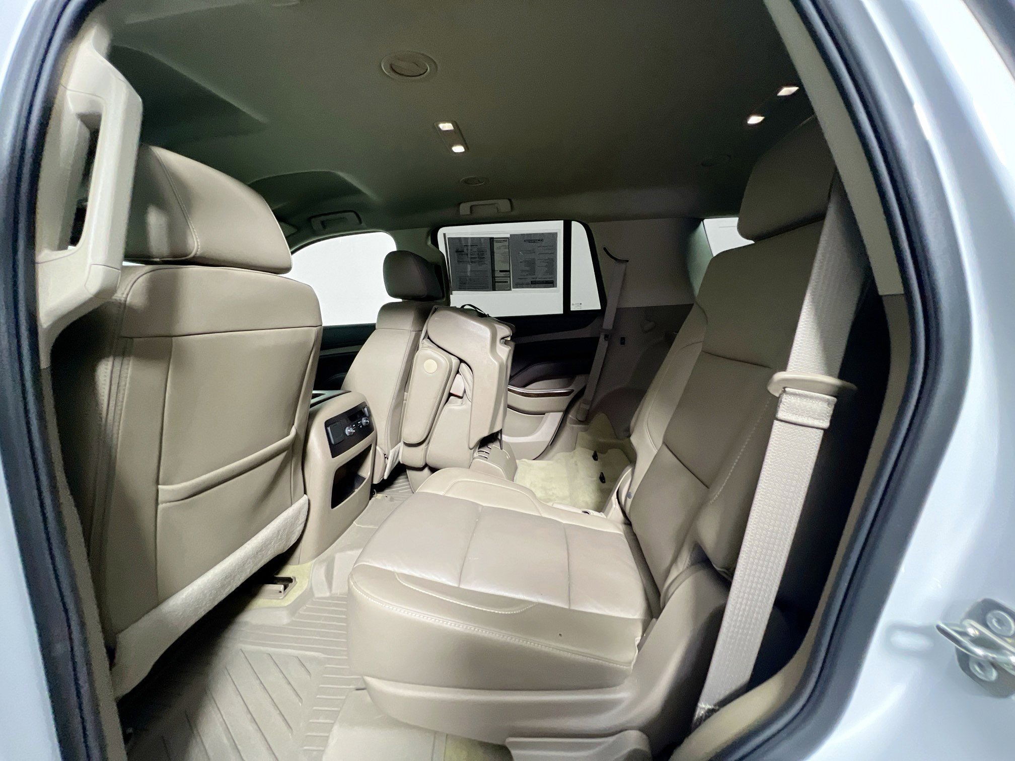 Used 2016 Chevrolet Tahoe LT w/ Luxury Package RWD image 29