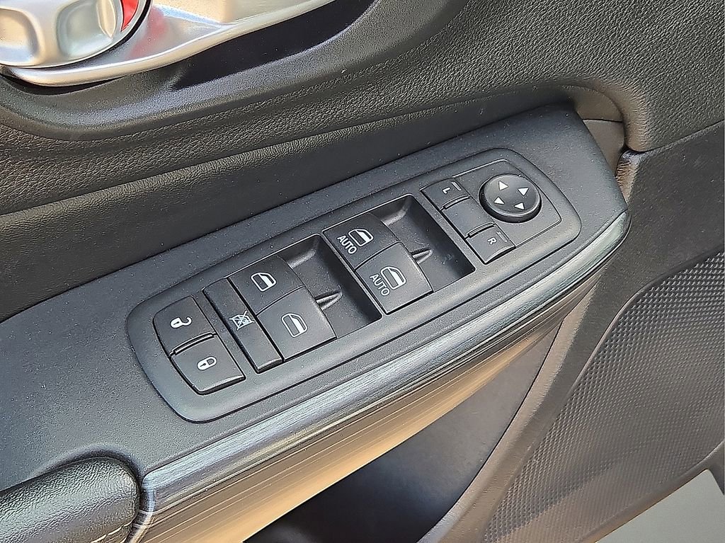 Used 2016 Jeep Cherokee High Altitude image 21