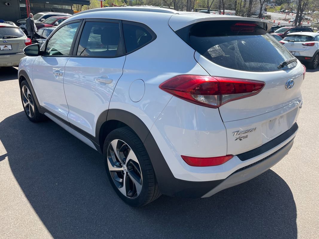 Used 2017 Hyundai Tucson Sport image 5