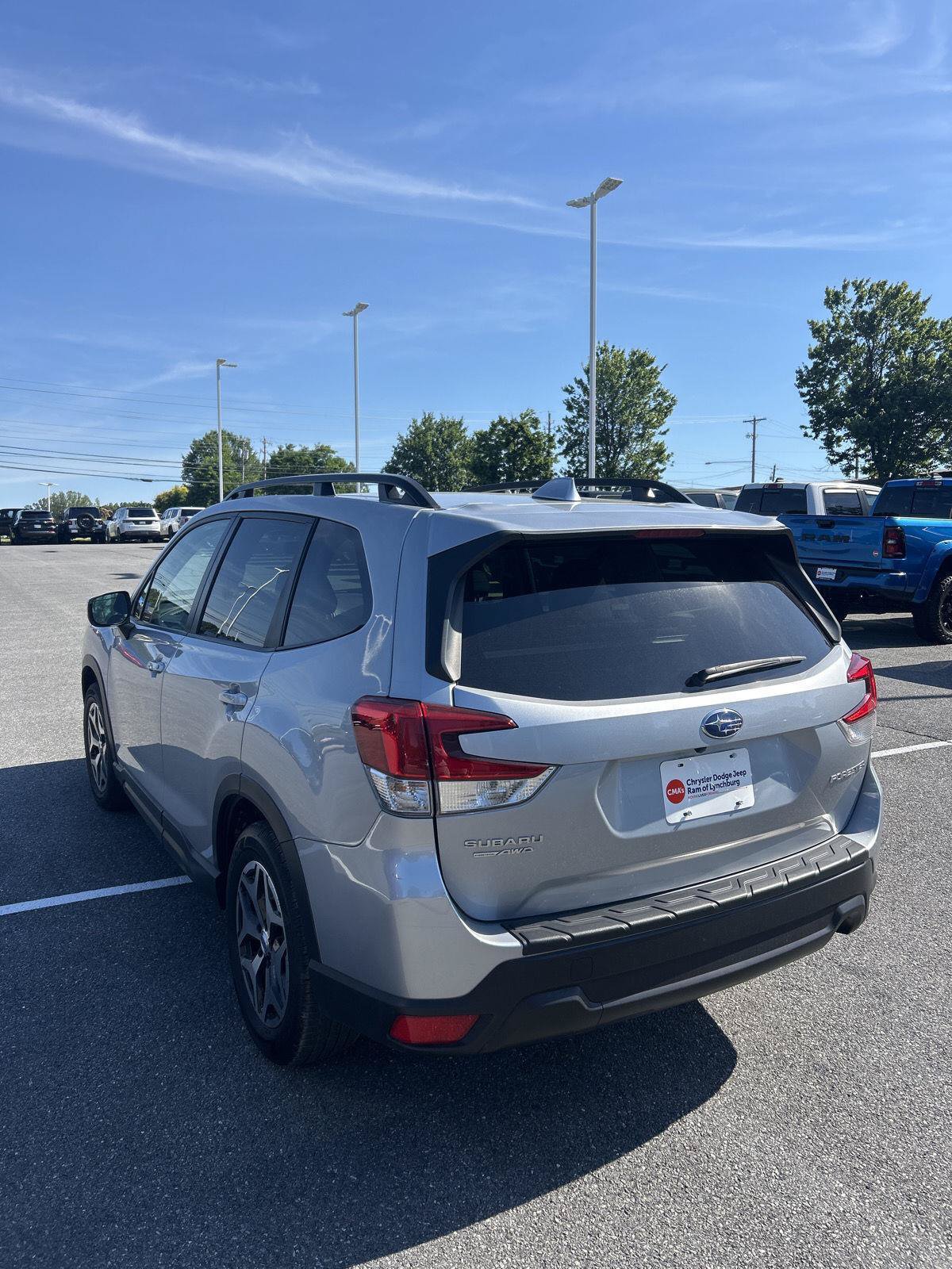Used 2023 Subaru Forester Premium AWD/4WD image 6