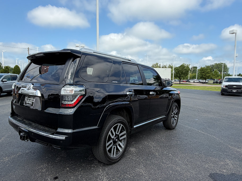 Used 2023 Toyota 4Runner Limited AWD/4WD image 7