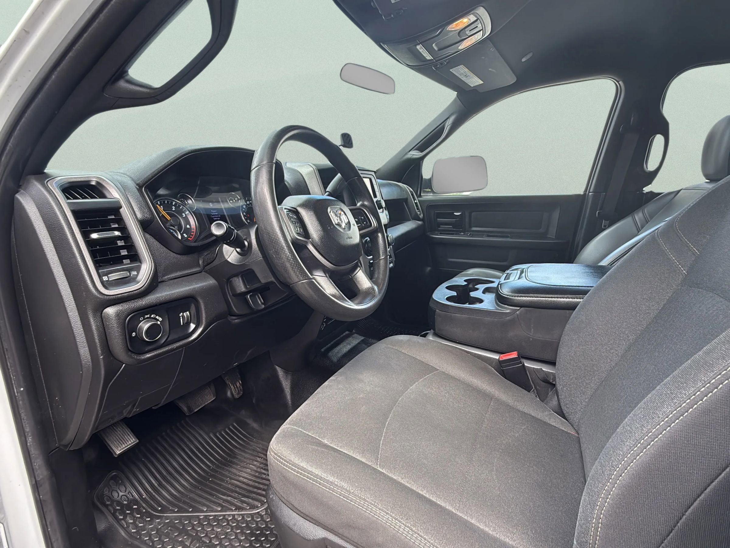 Used 2022 RAM 3500 Tradesman image 25