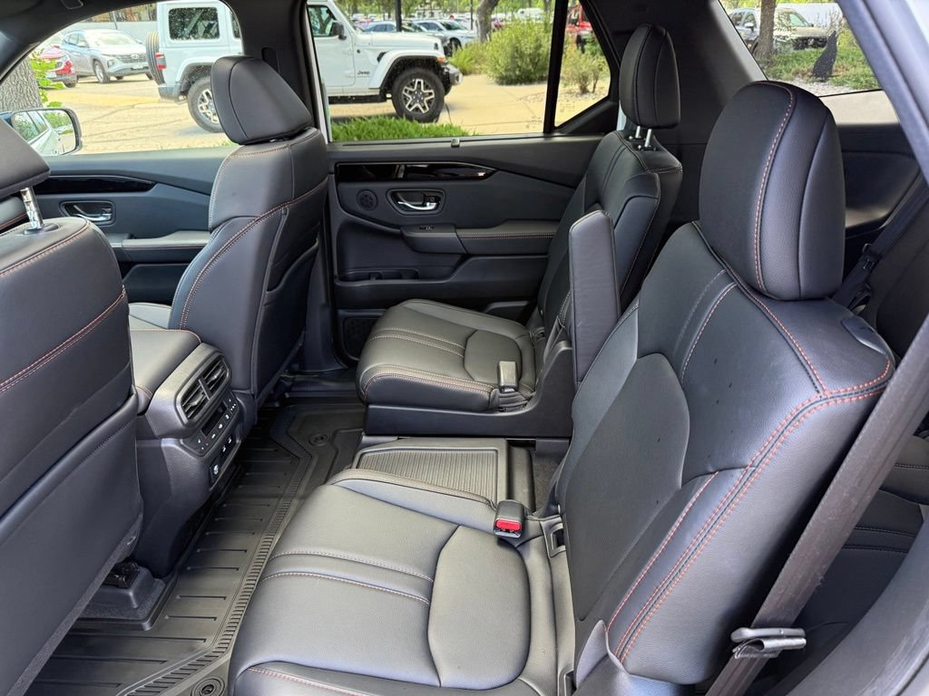 Certified 2026 Honda Pilot TrailSport image 17