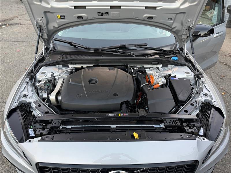 Used 2023 Volvo S60 T8 Plus image 18