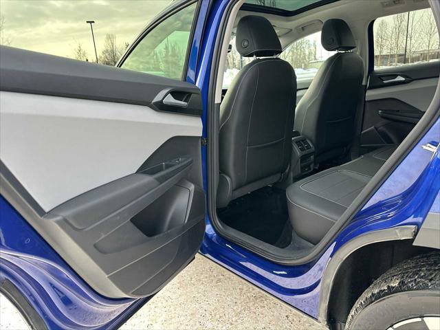 Used 2022 Volkswagen Taos SE image 15