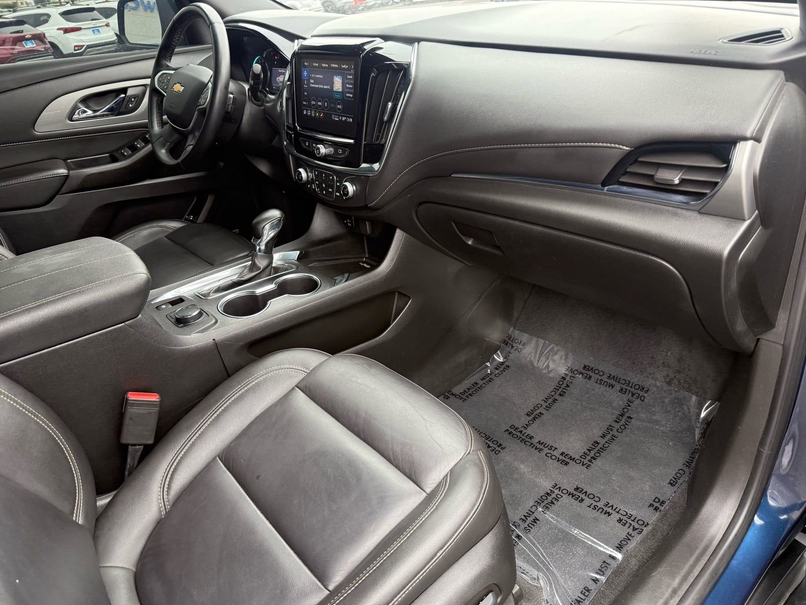 Used 2023 Chevrolet Traverse LT w/ LT Premium Package image 32