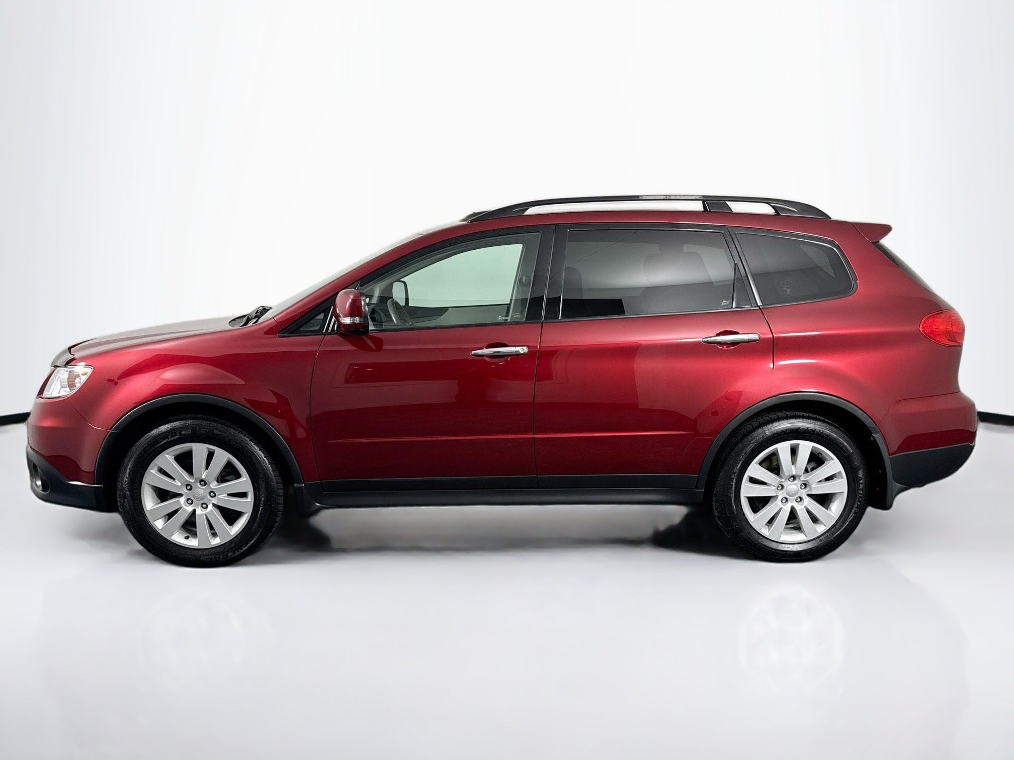 Used 2012 Subaru Tribeca Limited w/ PWR Moonroof Pkg AWD/4WD image 7