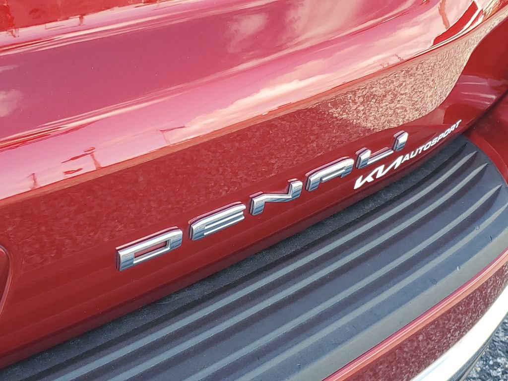 Used 2021 GMC Yukon XL Denali w/ Denali Ultimate Package AWD/4WD image 35