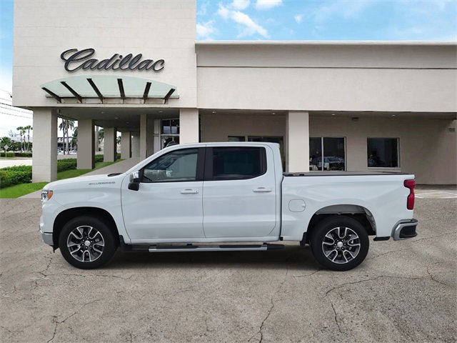 Used 2022 Chevrolet Silverado 1500 LT image 2