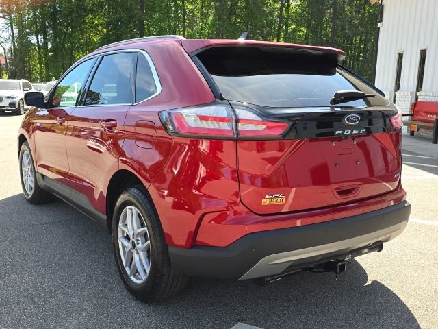 Used 2024 Ford Edge SEL w/ Convenience Package AWD/4WD image 3