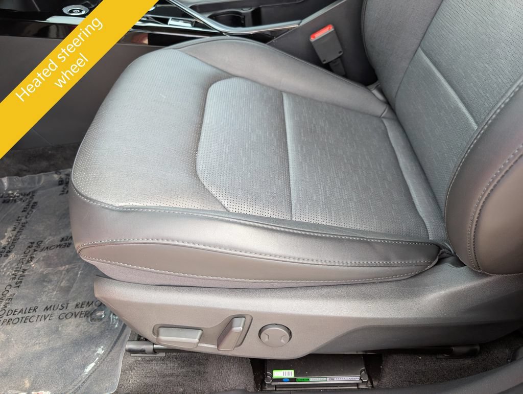 Certified 2025 Kia Niro Wave w/ Wave Preserve Package FWD image 16
