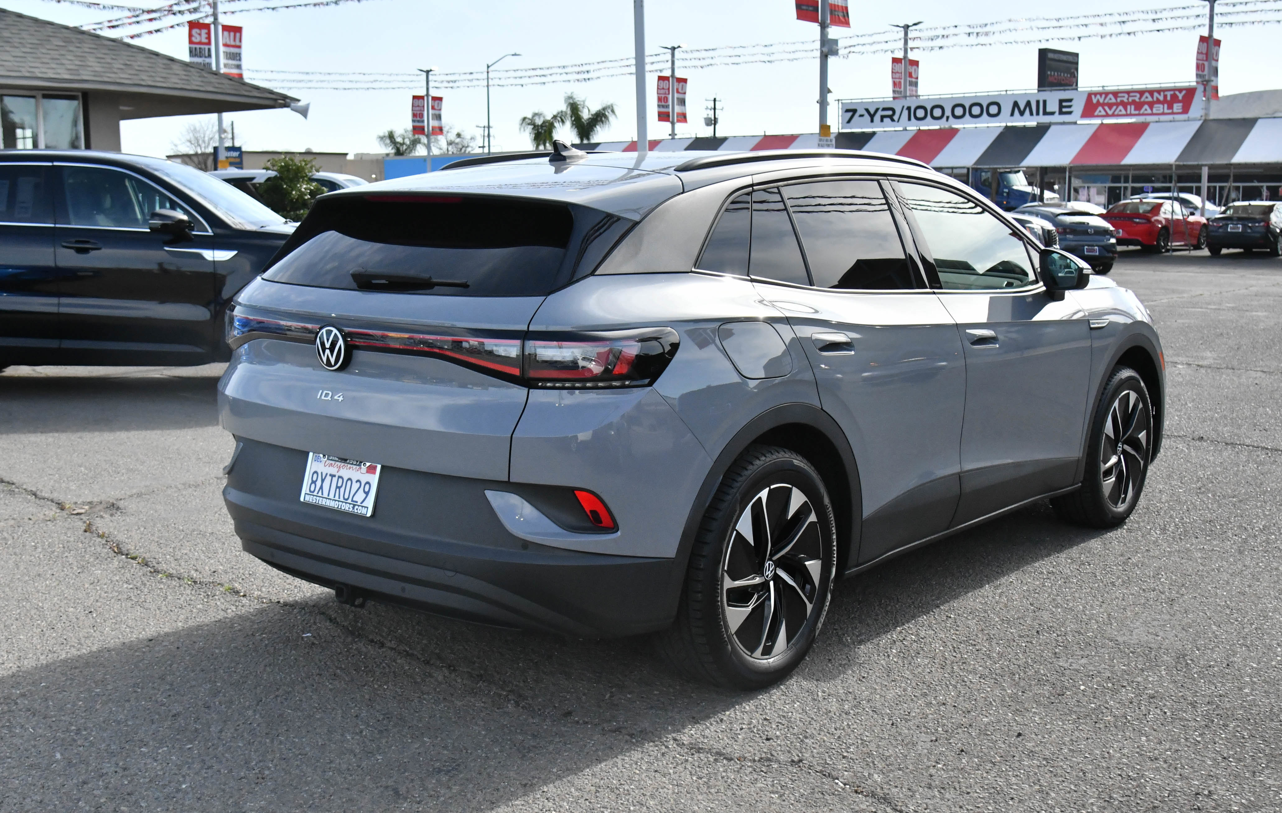 Used 2021 Volkswagen ID.4 Pro image 8