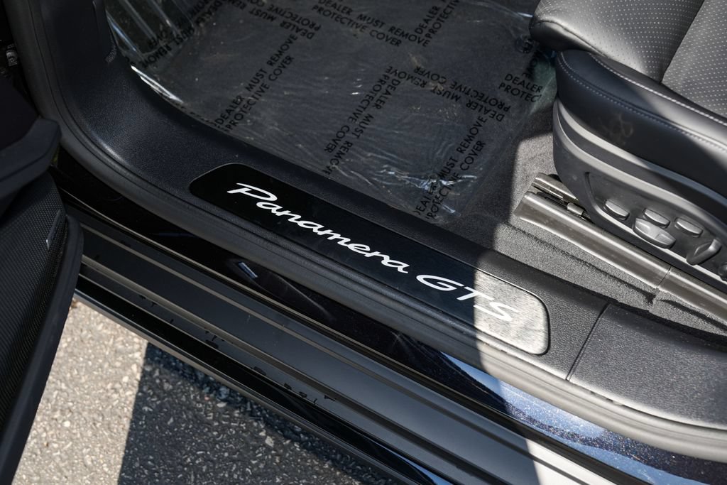 Certified 2026 Porsche Panamera GTS AWD/4WD image 17