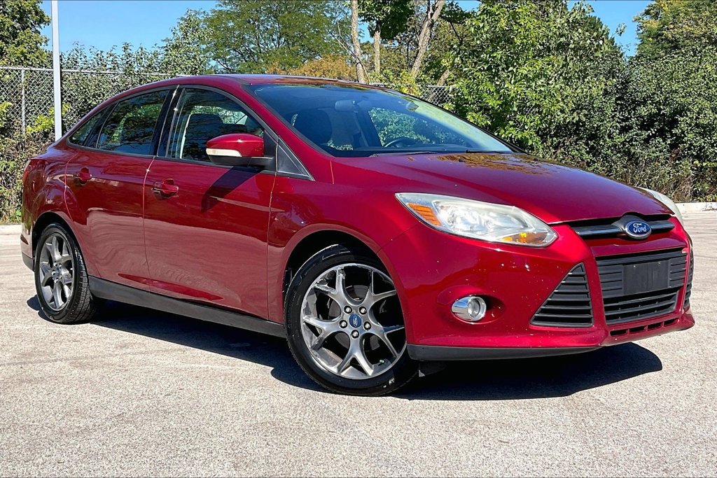 Used 2013 Ford Focus SE FWD image 1