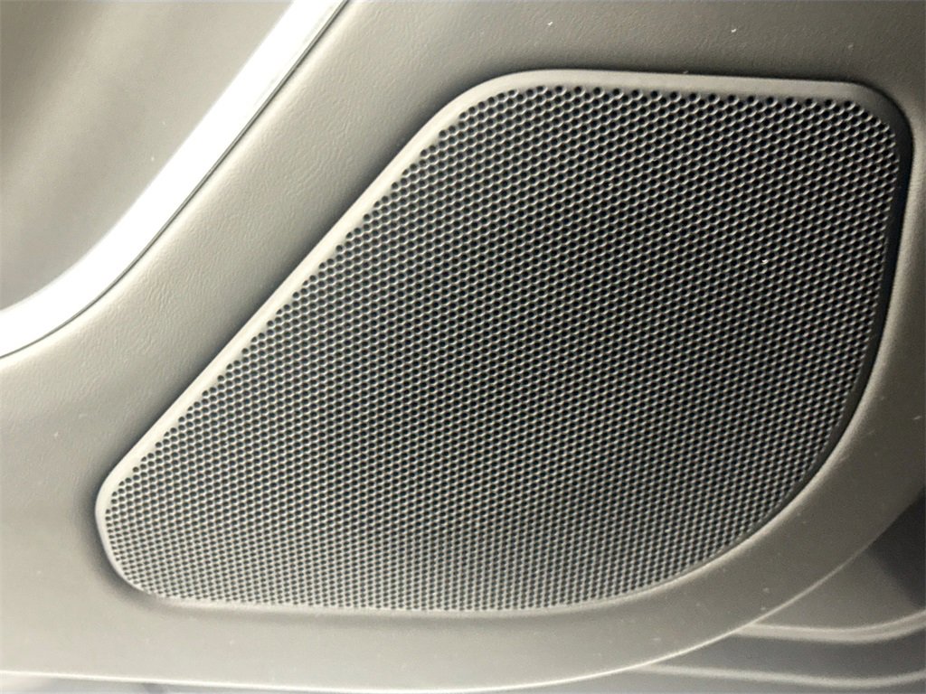 Used 2023 Land Rover Range Rover SE image 18