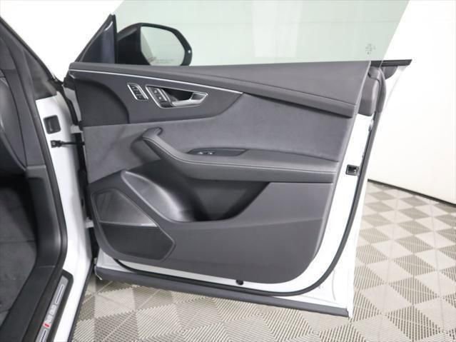 New 2025 Audi RS Q8 performance image 26