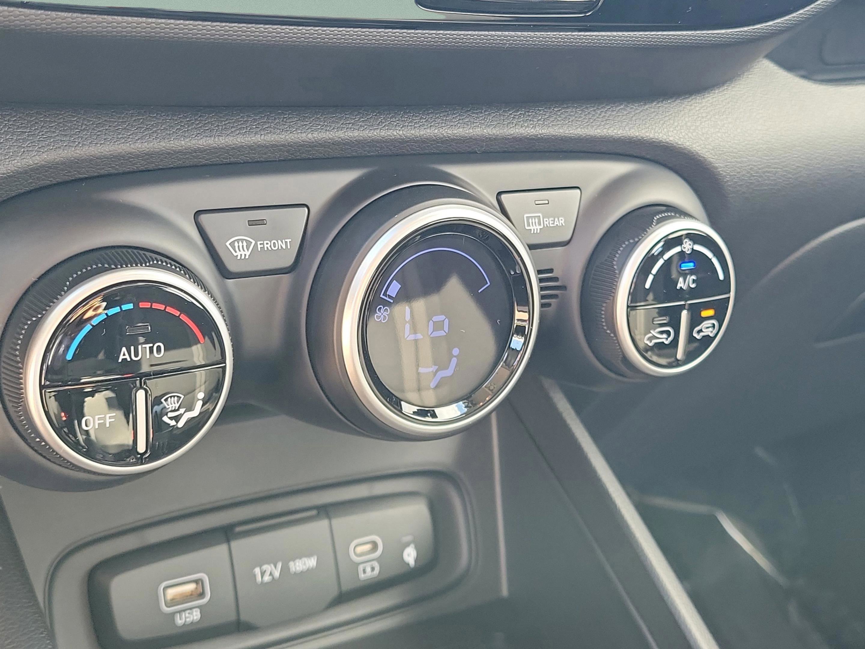 New 2026 Hyundai Venue SEL image 15