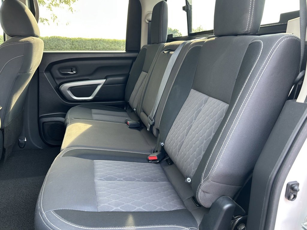 Used 2023 Nissan Titan SV image 25
