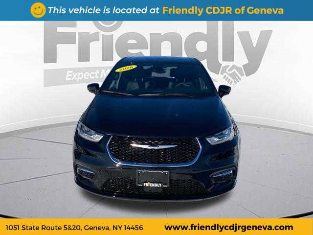 New 2026 Chrysler Pacifica Select image 2