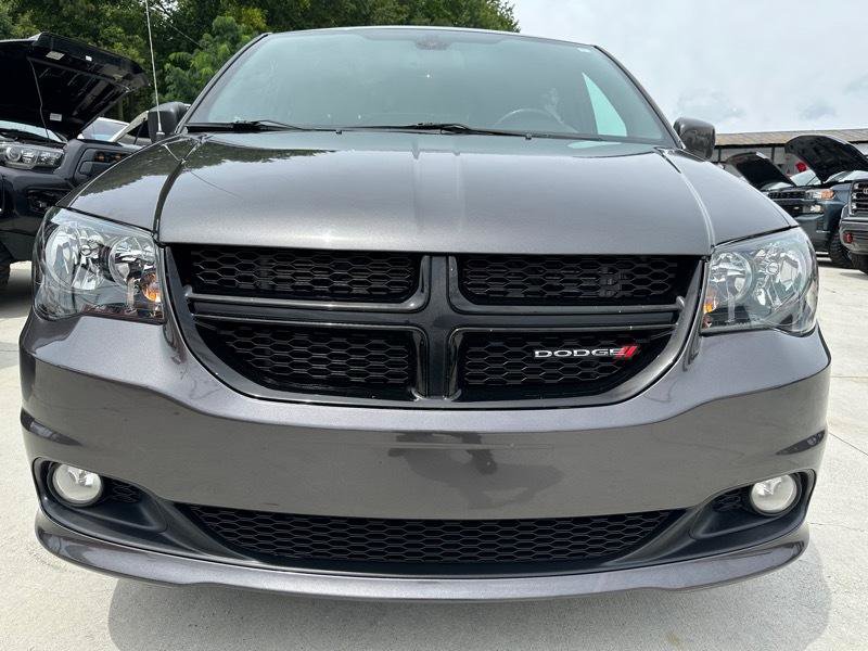 Used 2019 Dodge Grand Caravan SE FWD image 2