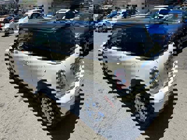 Used 2012 MINI Cooper Hardtop image 4