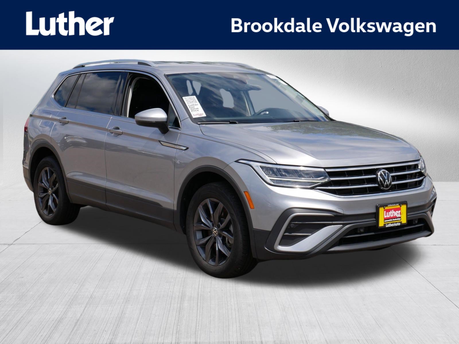 Used 2024 Volkswagen Tiguan SE