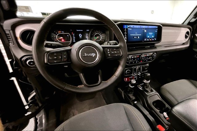 Used 2024 Jeep Wrangler Sport AWD/4WD image 18