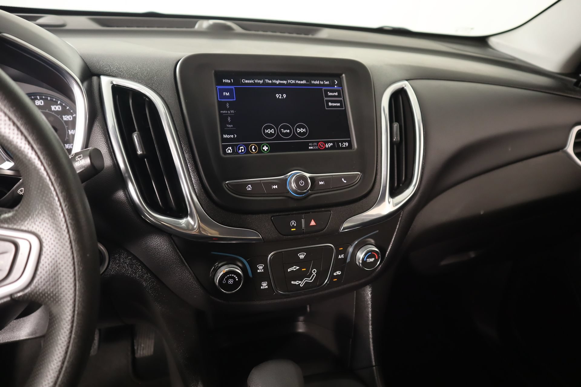 Used 2023 Chevrolet Equinox LT FWD image 5