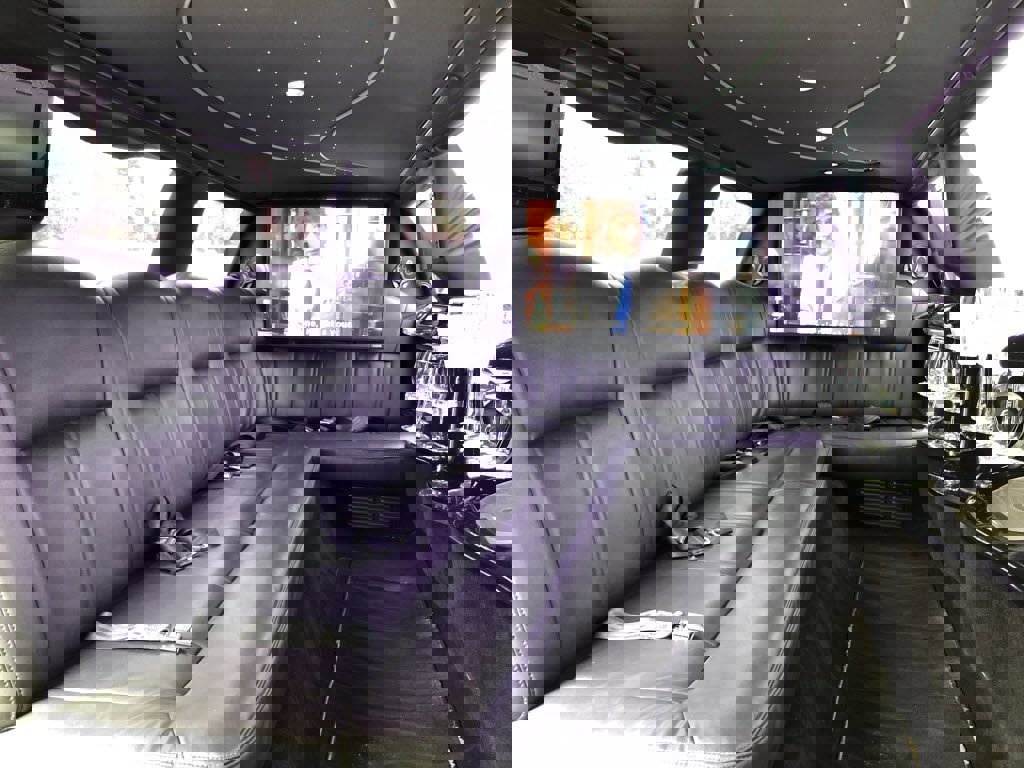 Used 2011 Lincoln Town Car Executive image 12