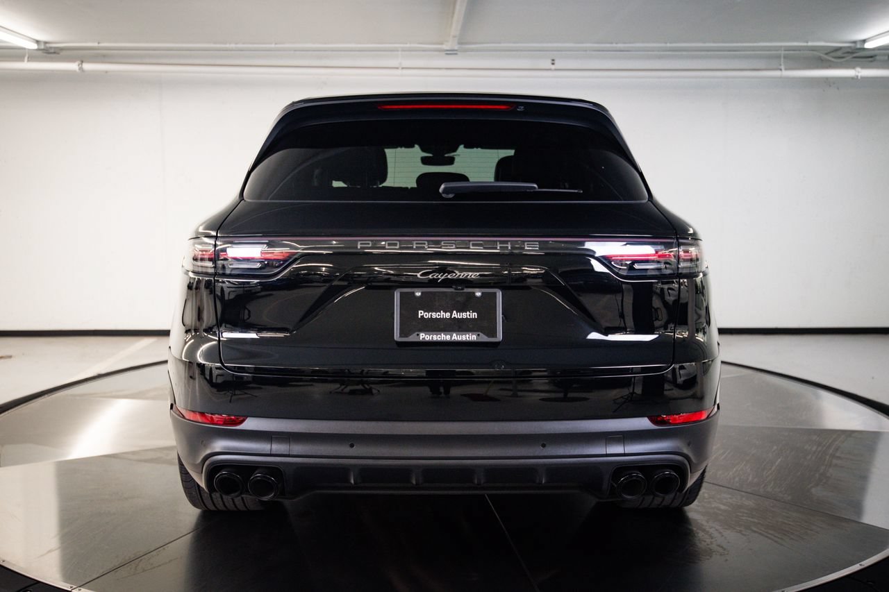 Certified 2023 Porsche Cayenne Platinum Edition AWD/4WD image 6