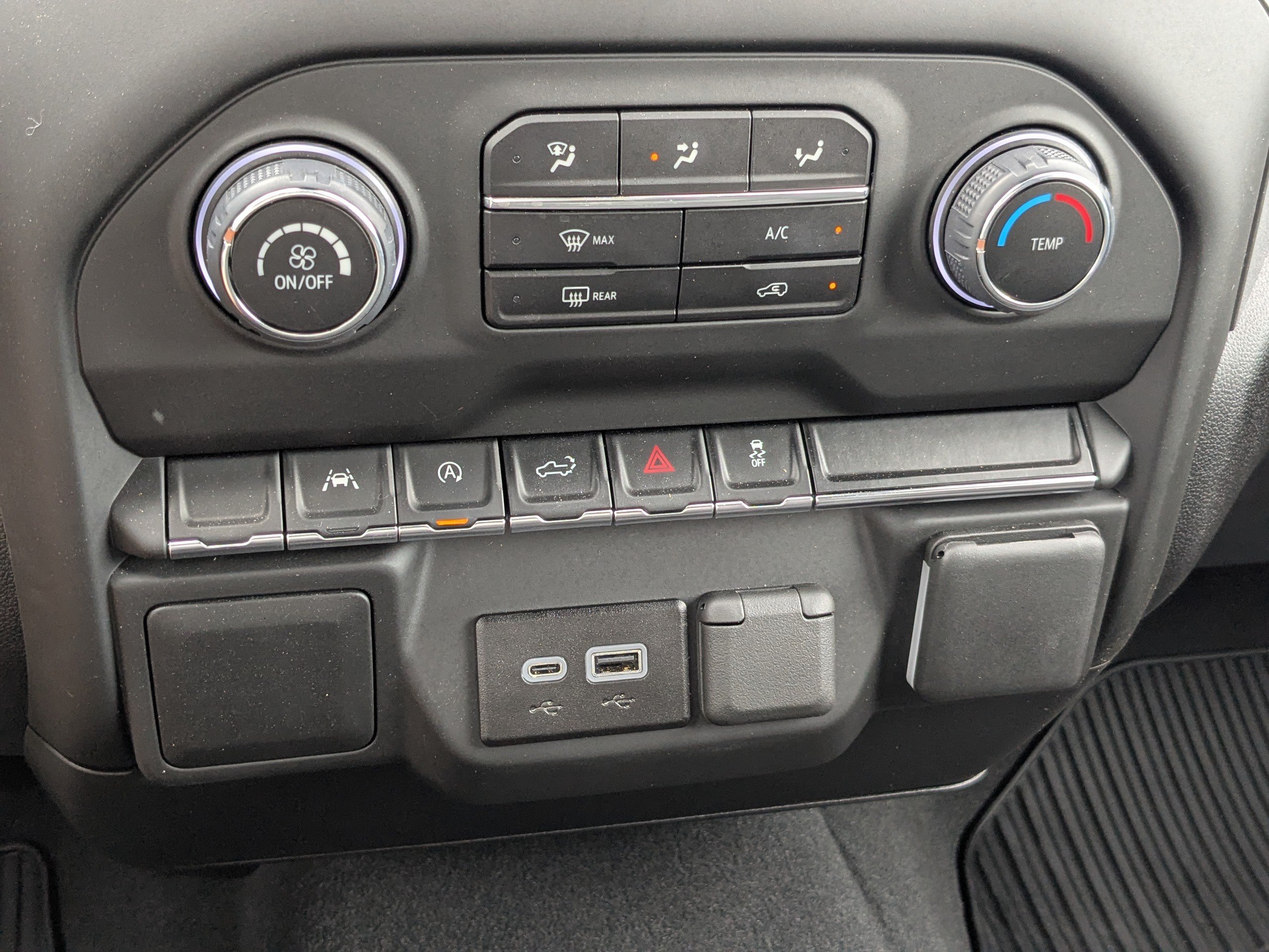 New 2026 Chevrolet Silverado 1500 Custom AWD/4WD image 22