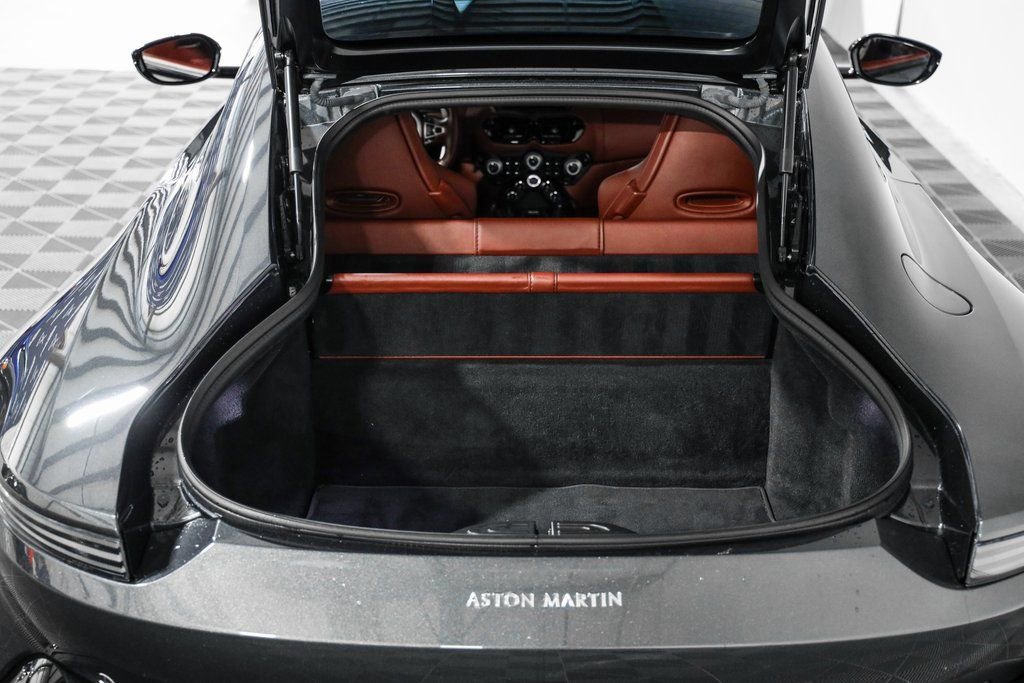 Used 2020 Aston Martin V8 Vantage Coupe image 37