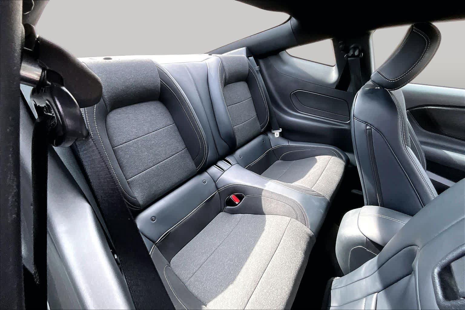 Used 2025 Ford Mustang Coupe RWD image 20